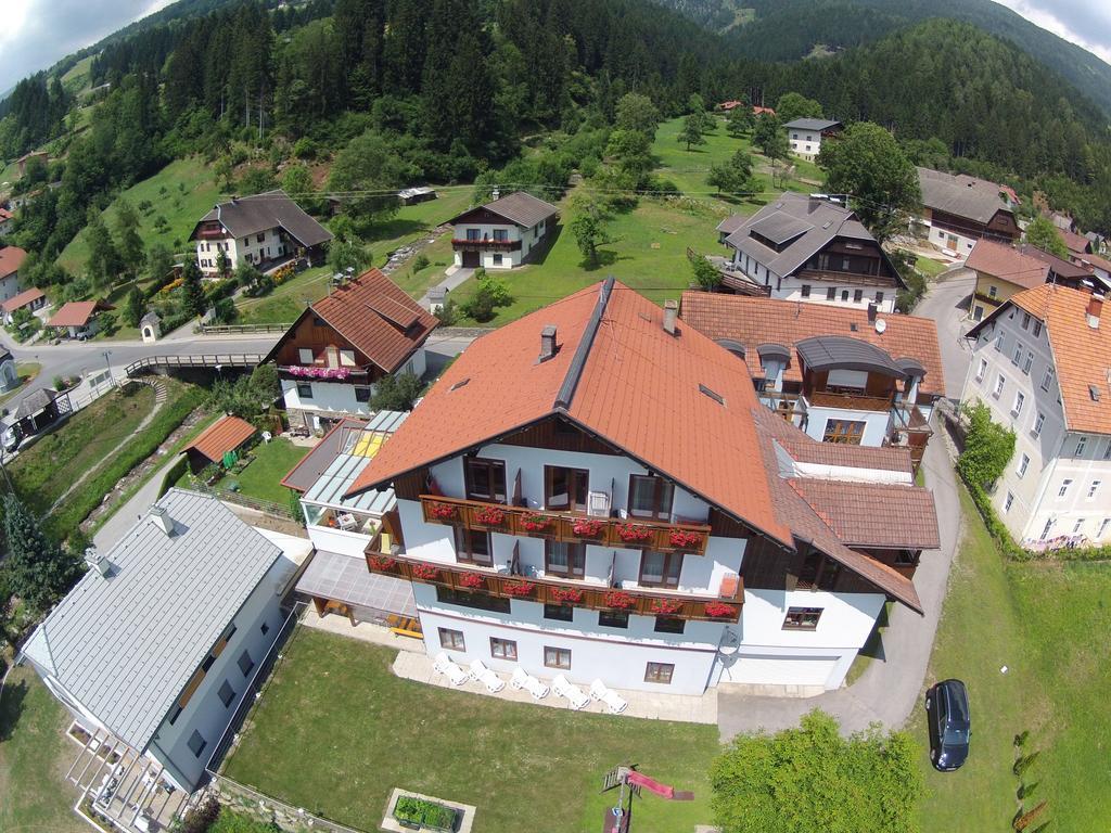 Restaurant - Cafe - Pension Hassler Berg im Drautal Luaran gambar