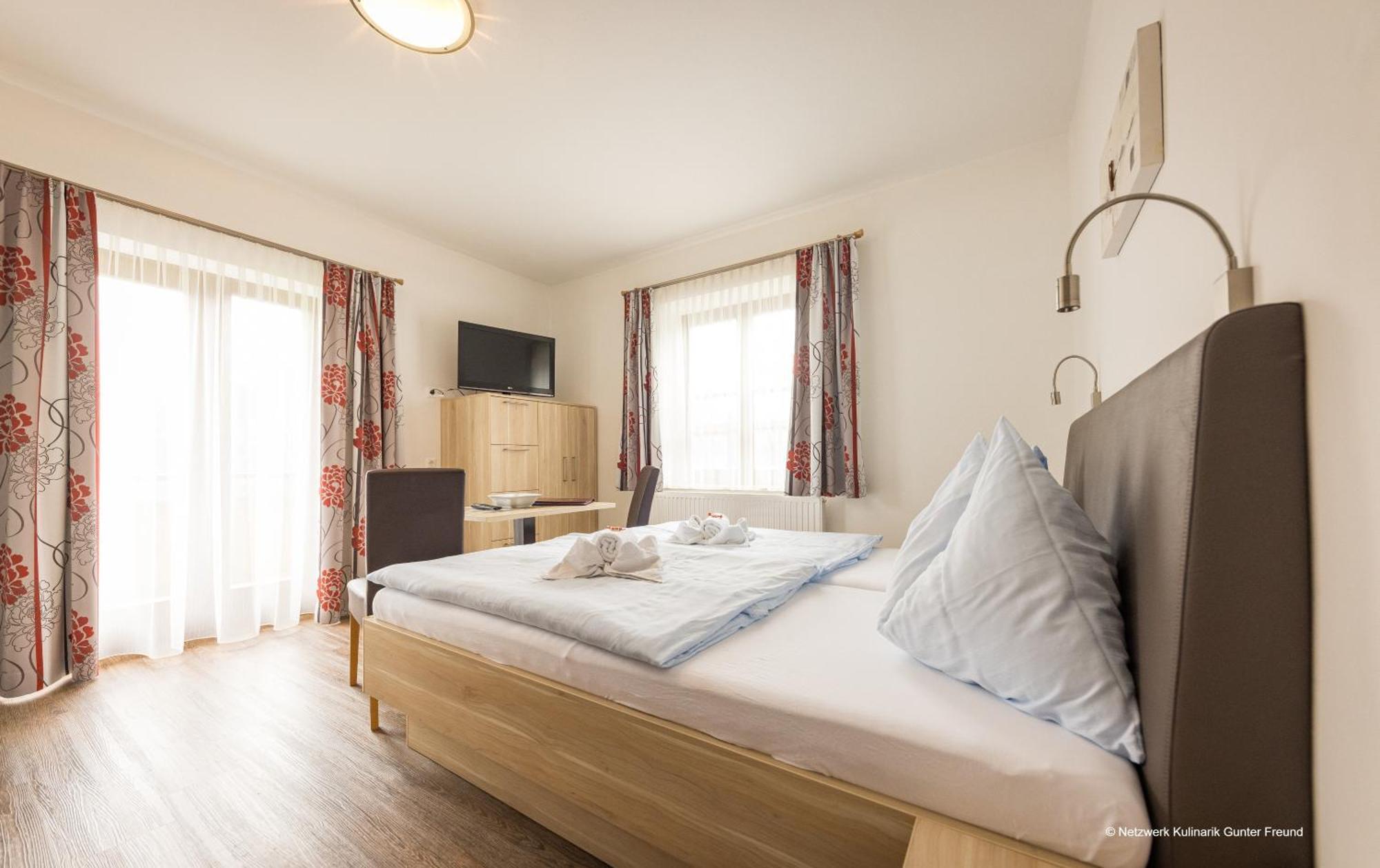 Restaurant - Cafe - Pension Hassler Berg im Drautal Luaran gambar