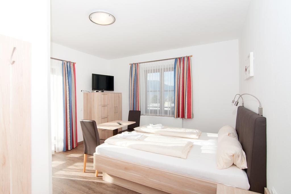 Restaurant - Cafe - Pension Hassler Berg im Drautal Luaran gambar